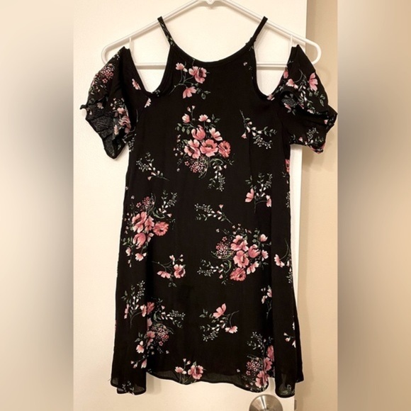 Aqua Girls' Cold-Shoulder Floral Dress, Big Kid Size Small - Picture 1 of 7